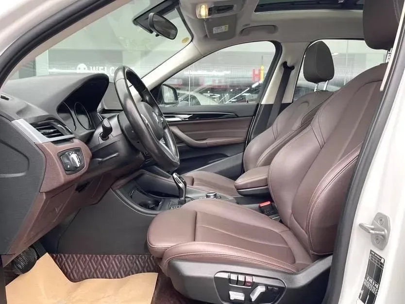 2022 BMW X1 2.0T 192HP L4 7DCT,autocango,china used car exporter,china ev exporter,chinese used car exporter,chinese used ev exporter