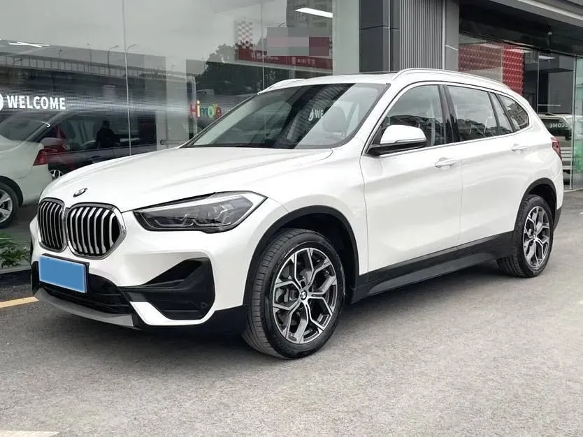 2022 BMW X1 2.0T 192HP L4 7DCT,autocango,china used car exporter,china ev exporter,chinese used car exporter,chinese used ev exporter
