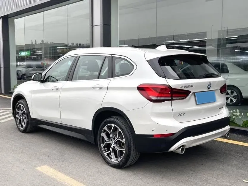 2022 BMW X1 2.0T 192HP L4 7DCT,autocango,china used car exporter,china ev exporter,chinese used car exporter,chinese used ev exporter