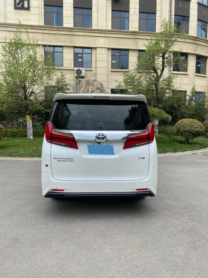 2018 Toyota Alphard 3.5L 301HP V6 8AT,autocango,china used car exporter,china ev exporter,chinese used car exporter,chinese used ev exporter