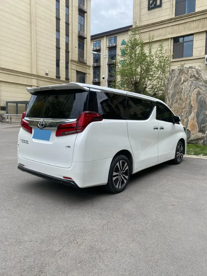 2018 Toyota Alphard 3.5L 301HP V6 8AT,autocango,china used car exporter,china ev exporter,chinese used car exporter,chinese used ev exporter