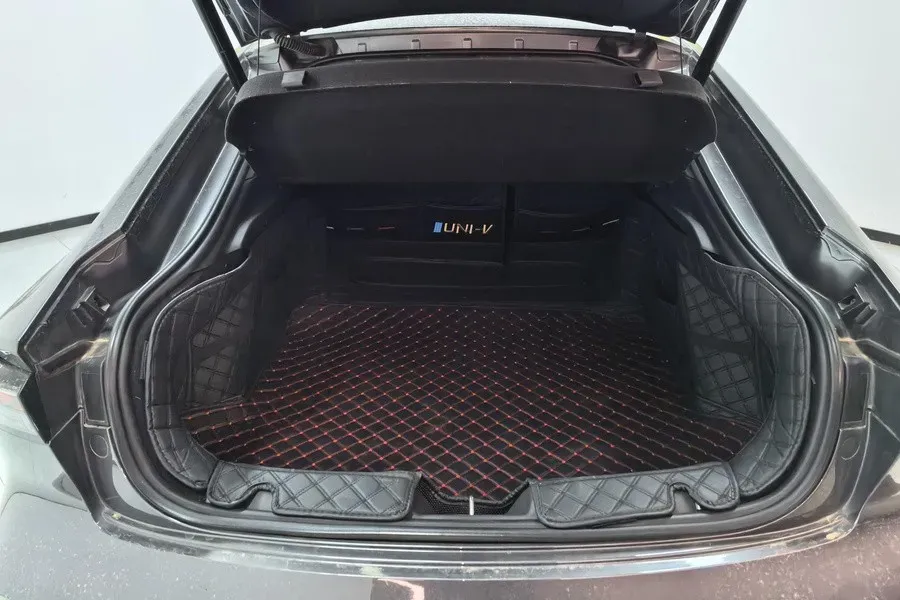 2024 ChangAn UNI-V 1.5T 188HP L4 7DCT,autocango,china used car exporter,china ev exporter,chinese used car exporter,chinese used ev exporter