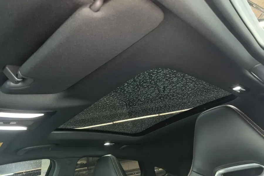 2024 ChangAn UNI-V 1.5T 188HP L4 7DCT,autocango,china used car exporter,china ev exporter,chinese used car exporter,chinese used ev exporter