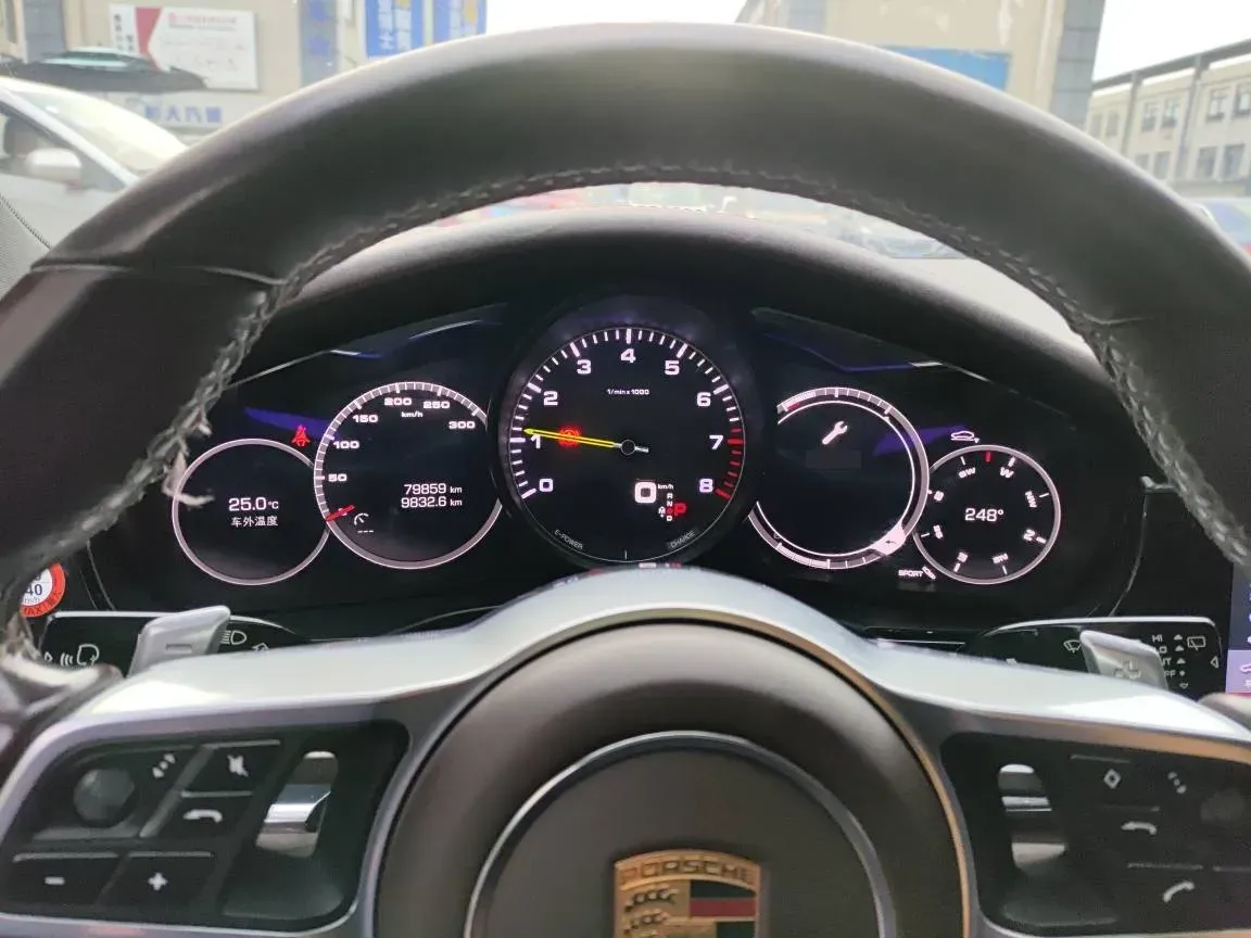 2019 Porsche Panamera 2.9T 330HP V6 8DCT,autocango,china used car exporter,china ev exporter,chinese used car exporter,chinese used ev exporter