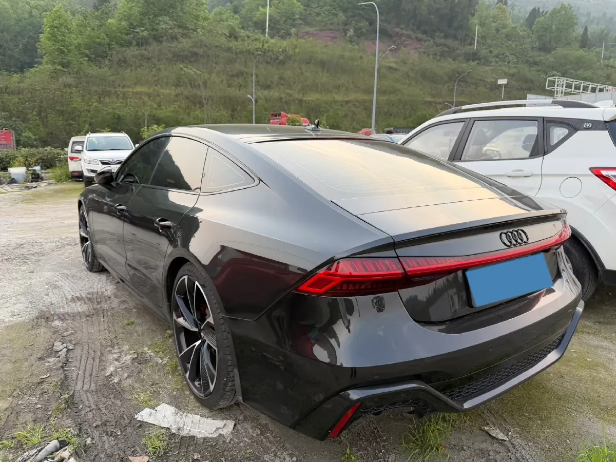 2021 Audi A7 2.0T 245HP L4 7DCT,autocango,china used car exporter,china ev exporter,chinese used car exporter,chinese used ev exporter