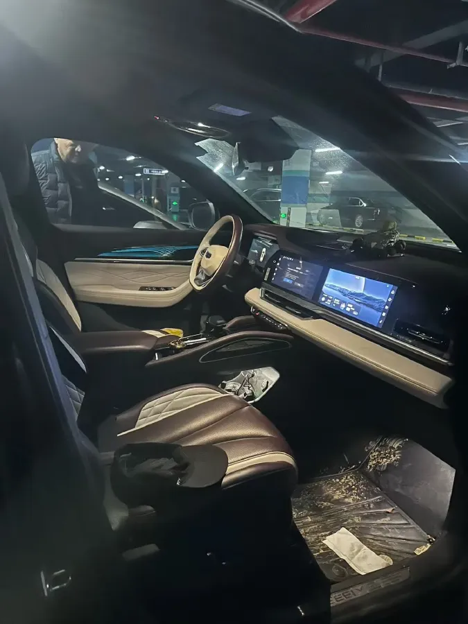 2021 Geely Monjaro 2.0T 218HP L4 7DCT,autocango,china used car exporter,china ev exporter,chinese used car exporter,chinese used ev exporter