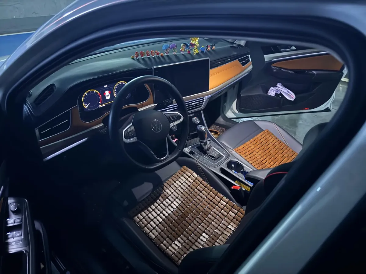 2023 Volkswagen Bora 1.2T 116HP L4 7DCT,autocango,china used car exporter,china ev exporter,chinese used car exporter,chinese used ev exporter