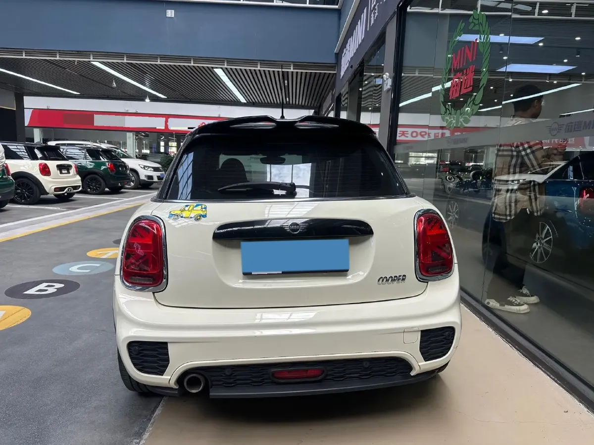 2018 MINI MINI 1.5T 136HP L3 6AT,autocango,china used car exporter,china ev exporter,chinese used car exporter,chinese used ev exporter