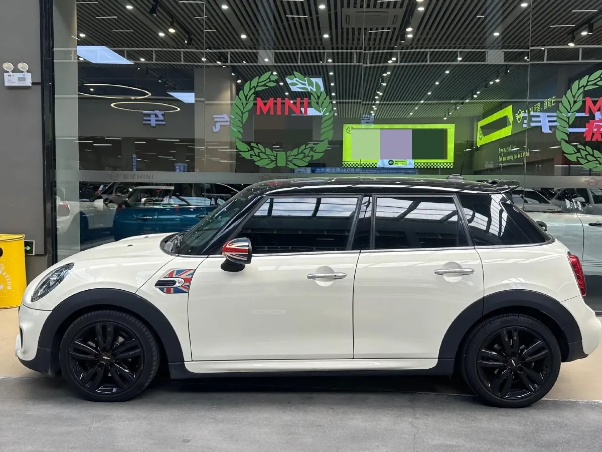 2018 MINI MINI 1.5T 136HP L3 6AT,autocango,china used car exporter,china ev exporter,chinese used car exporter,chinese used ev exporter