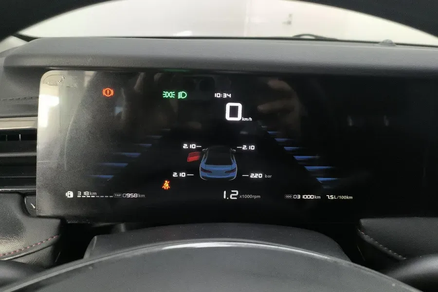 2023 Roewe i5 1.5L 129HP L4 5MT,autocango,china used car exporter,china ev exporter,chinese used car exporter,chinese used ev exporter