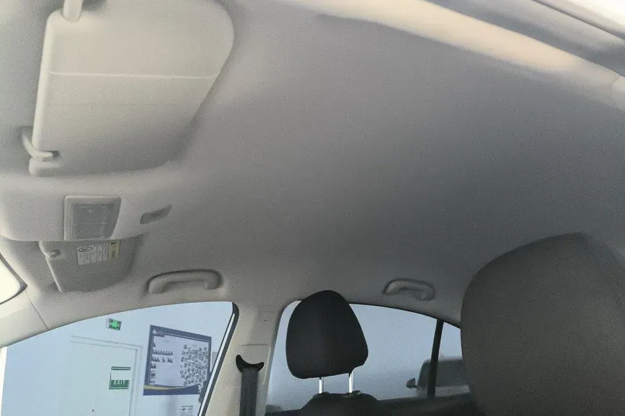 2023 Roewe i5 1.5L 129HP L4 5MT,autocango,china used car exporter,china ev exporter,chinese used car exporter,chinese used ev exporter