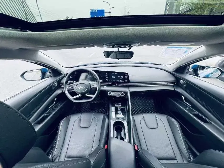 2021 Hyundai Elantra 1.5L 115HP L4 CVT,autocango,china used car exporter,china ev exporter,chinese used car exporter,chinese used ev exporter