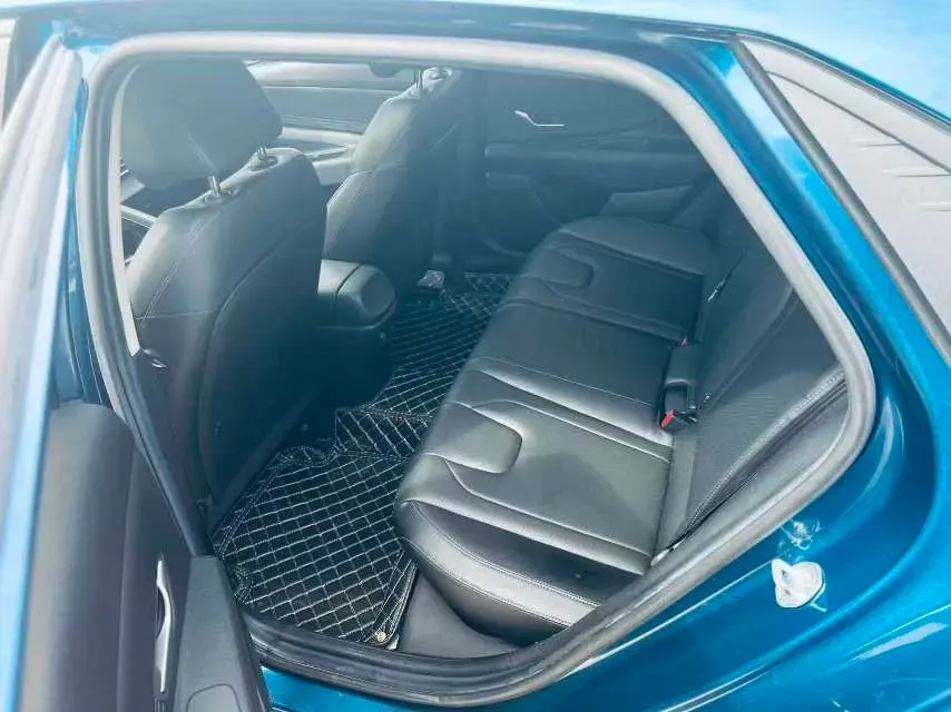 2021 Hyundai Elantra 1.5L 115HP L4 CVT,autocango,china used car exporter,china ev exporter,chinese used car exporter,chinese used ev exporter