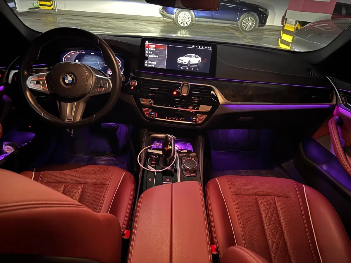 2022 BMW 5 Series 2.0T 184HP L4 8AT,autocango,china used car exporter,china ev exporter,chinese used car exporter,chinese used ev exporter