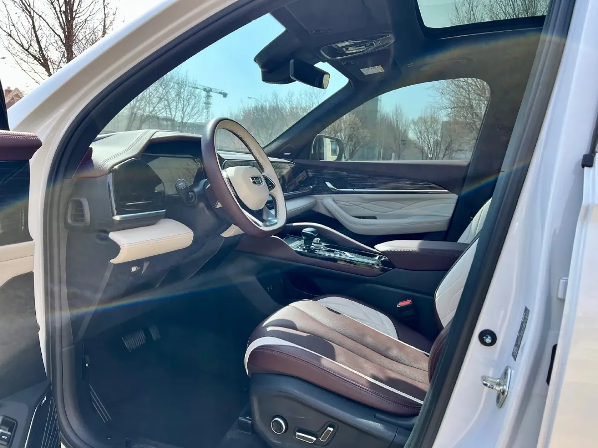 2021 Geely Monjaro 2.0T 218HP L4 7DCT,autocango,china used car exporter,china ev exporter,chinese used car exporter,chinese used ev exporter