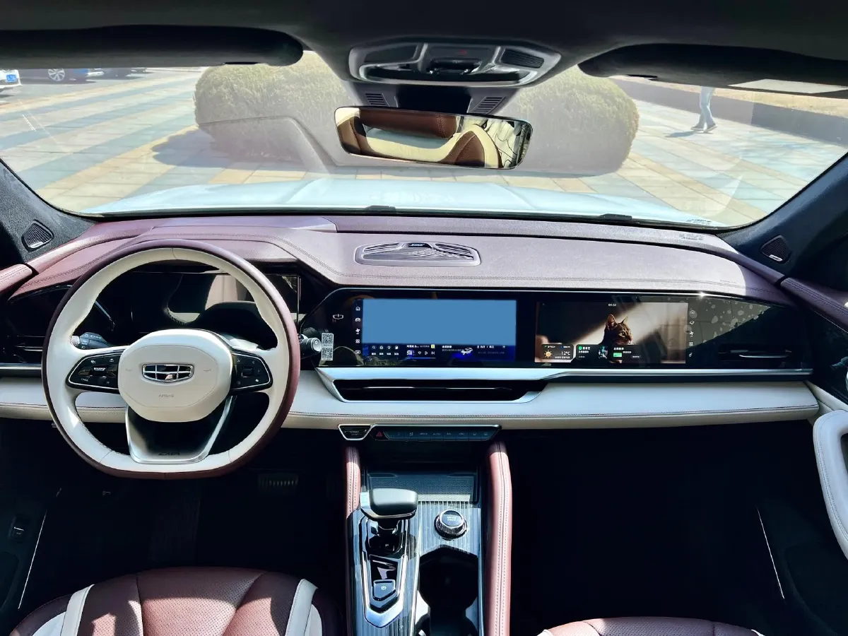 2021 Geely Monjaro 2.0T 218HP L4 7DCT,autocango,china used car exporter,china ev exporter,chinese used car exporter,chinese used ev exporter