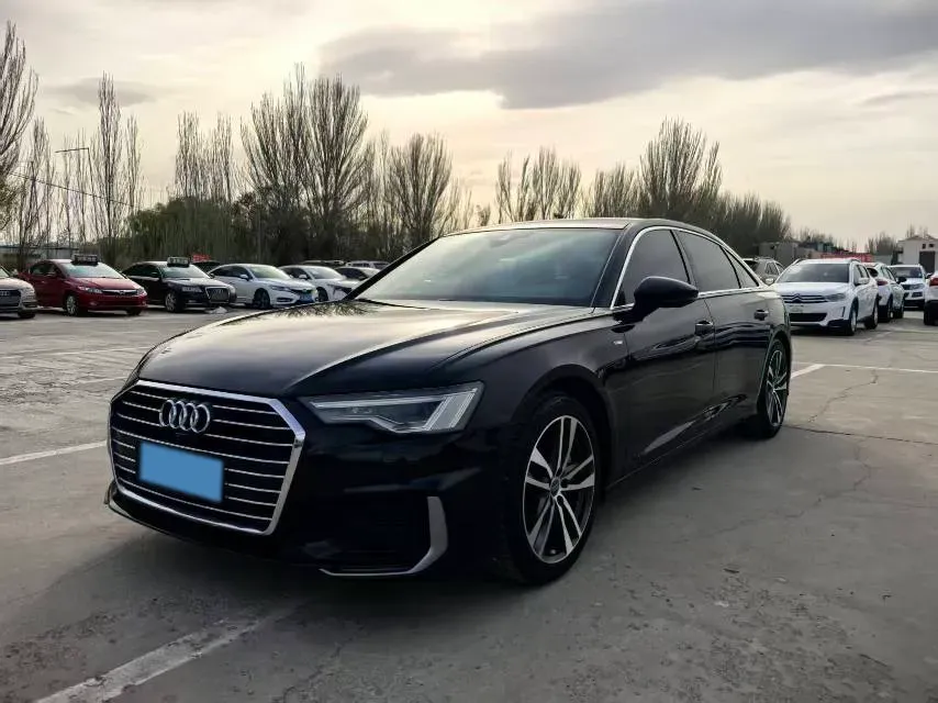 2020 Audi A6L 2.0T 224HP L4 7DCT,autocango,china used car exporter,china ev exporter,chinese used car exporter,chinese used ev exporter