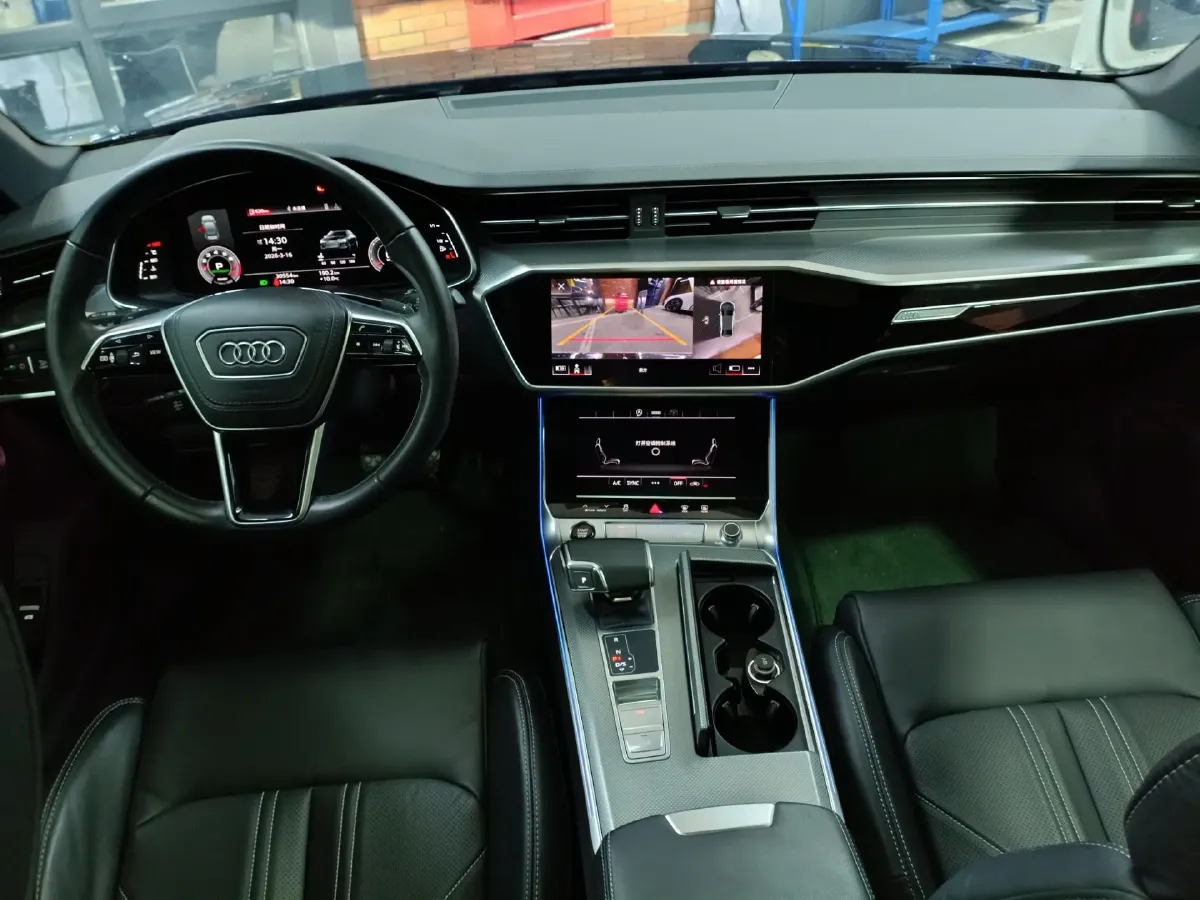 2023 Audi A6L 2.0T 245HP L4 7DCT,autocango,china used car exporter,china ev exporter,chinese used car exporter,chinese used ev exporter