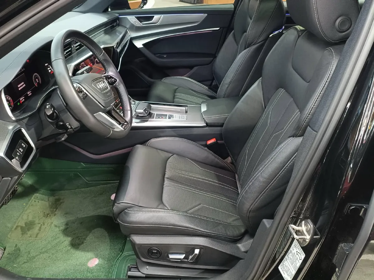 2023 Audi A6L 2.0T 245HP L4 7DCT,autocango,china used car exporter,china ev exporter,chinese used car exporter,chinese used ev exporter