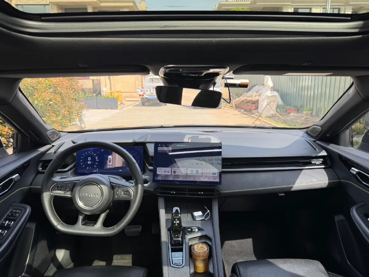 2023 LYNK&CO 03 2.0T 254HP L4 7DCT,autocango,china used car exporter,china ev exporter,chinese used car exporter,chinese used ev exporter