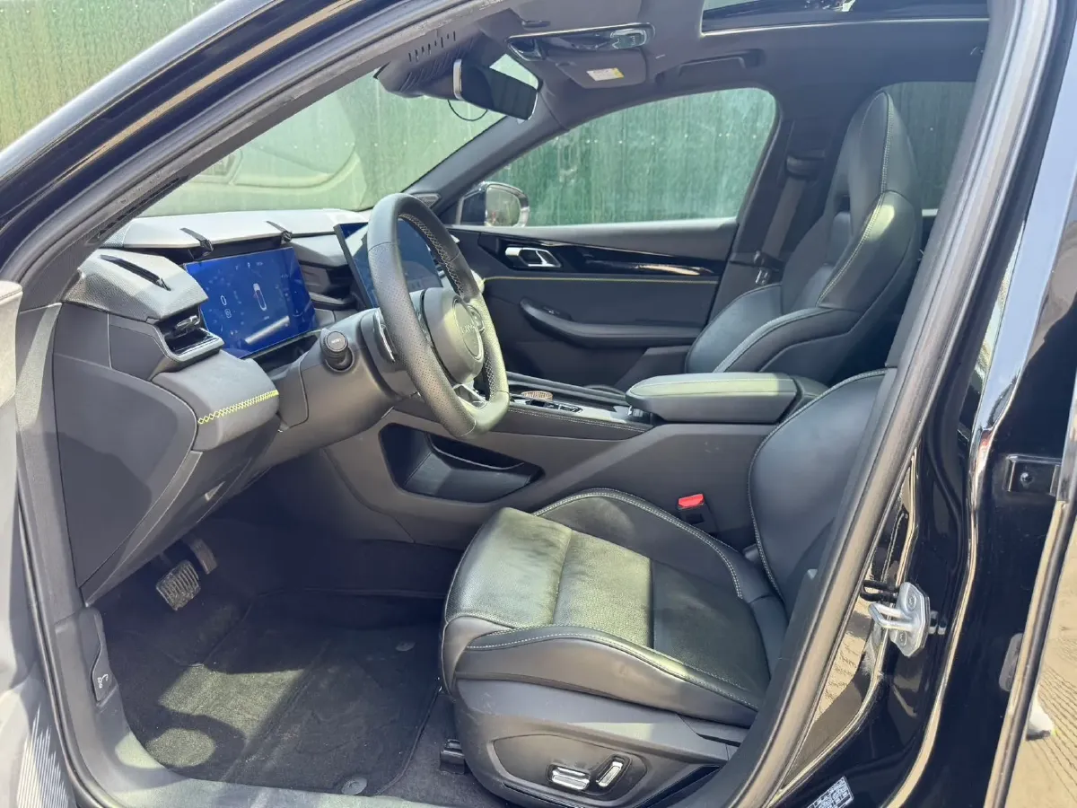 2023 LYNK&CO 03 2.0T 254HP L4 7DCT,autocango,china used car exporter,china ev exporter,chinese used car exporter,chinese used ev exporter