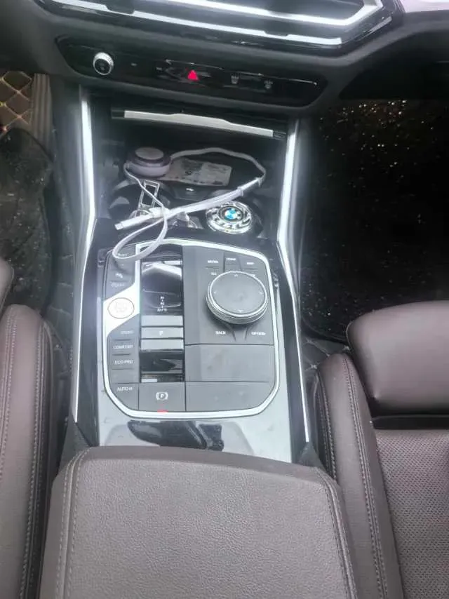 2023 BMW 3 Series 2.0T 156HP L4 8AT,autocango,china used car exporter,china ev exporter,chinese used car exporter,chinese used ev exporter