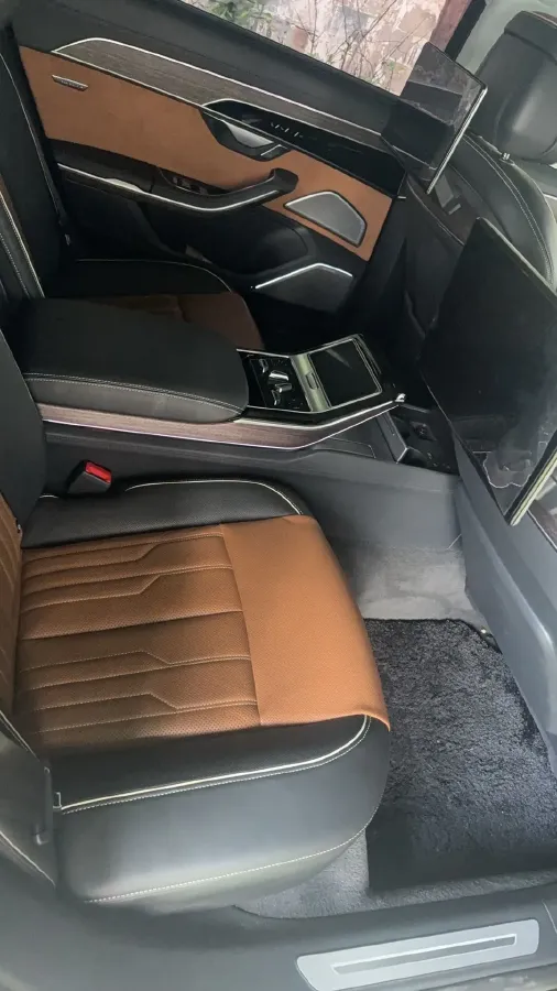 2021 Audi A8 4.0T 460HP V8 8AT,autocango,china used car exporter,china ev exporter,chinese used car exporter,chinese used ev exporter