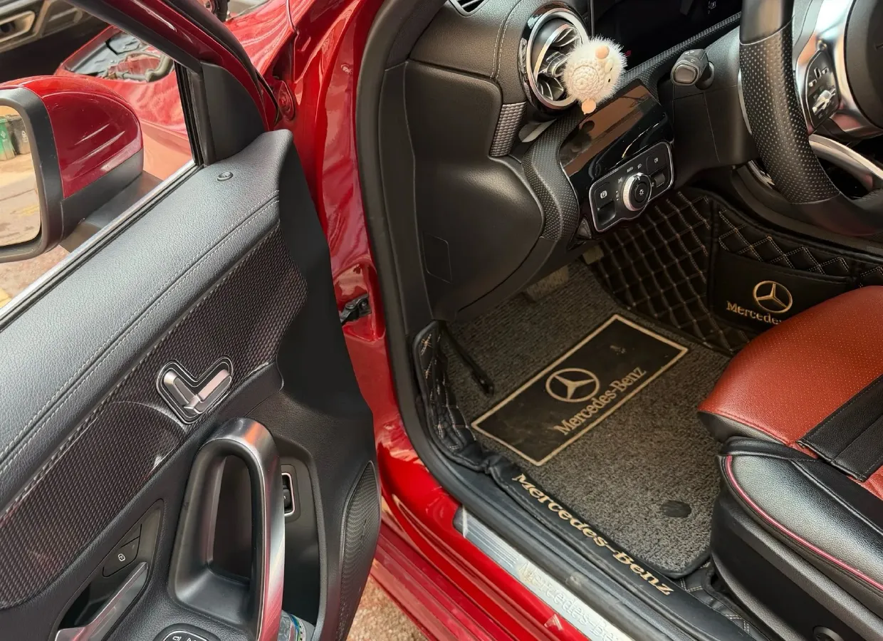 2020 Mercedes-Benz A Class 1.3T 163HP L4 7DCT,autocango,china used car exporter,china ev exporter,chinese used car exporter,chinese used ev exporter