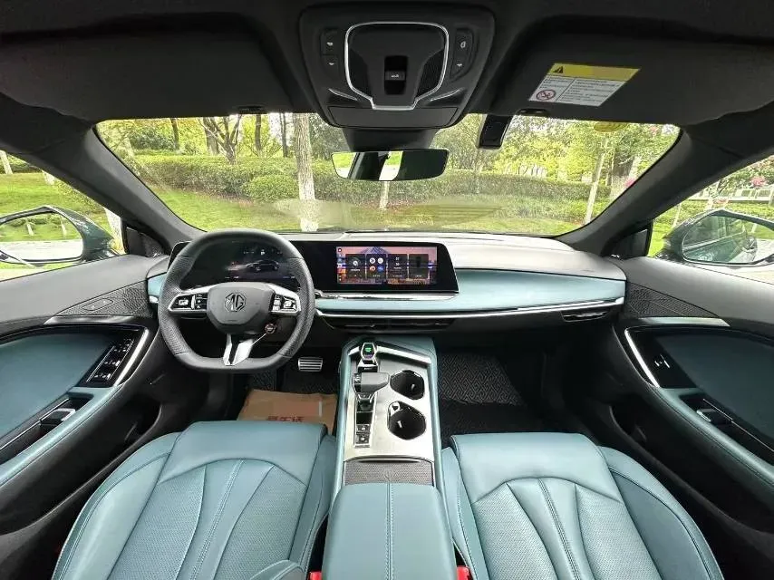 2023 MG 7 2.0T 261HP L4 9AT,autocango,china used car exporter,china ev exporter,chinese used car exporter,chinese used ev exporter