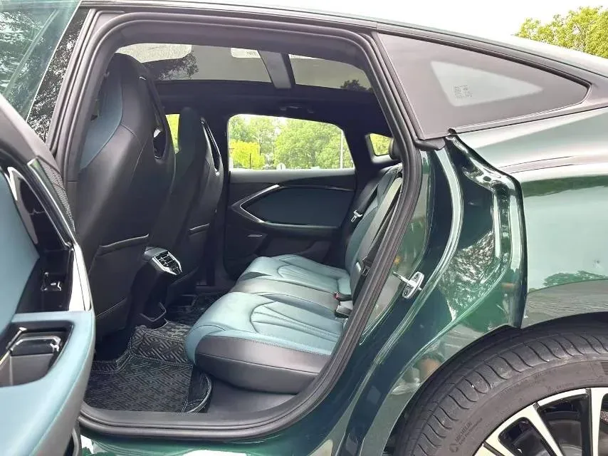 2023 MG 7 2.0T 261HP L4 9AT,autocango,china used car exporter,china ev exporter,chinese used car exporter,chinese used ev exporter