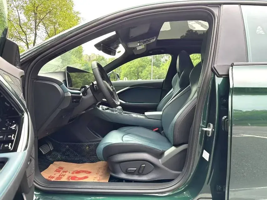 2023 MG 7 2.0T 261HP L4 9AT,autocango,china used car exporter,china ev exporter,chinese used car exporter,chinese used ev exporter