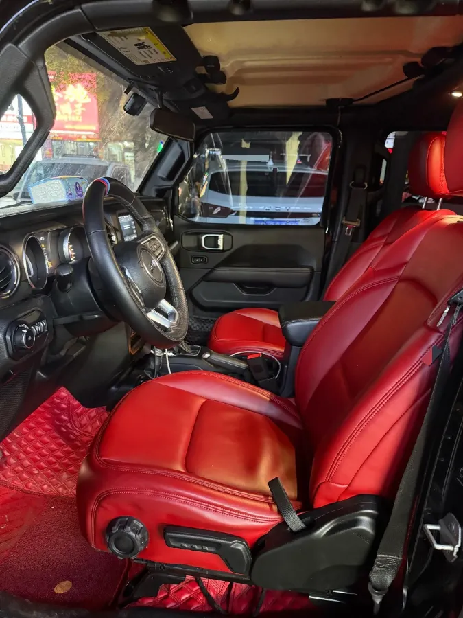 2019 Jeep Wrangler 2.0T 266HP L4 8AT,autocango,china used car exporter,china ev exporter,chinese used car exporter,chinese used ev exporter