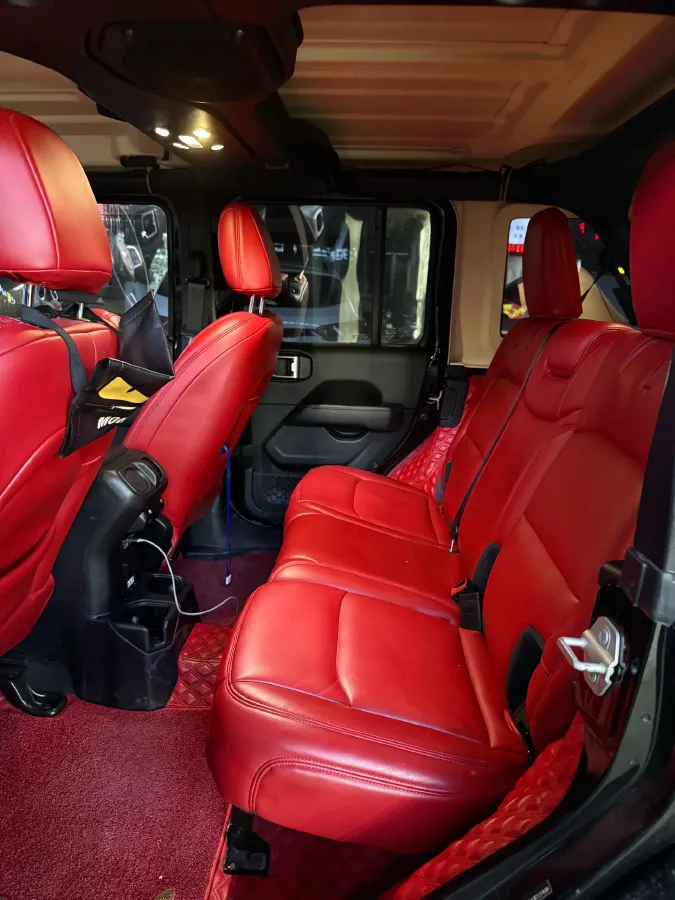 2019 Jeep Wrangler 2.0T 266HP L4 8AT,autocango,china used car exporter,china ev exporter,chinese used car exporter,chinese used ev exporter