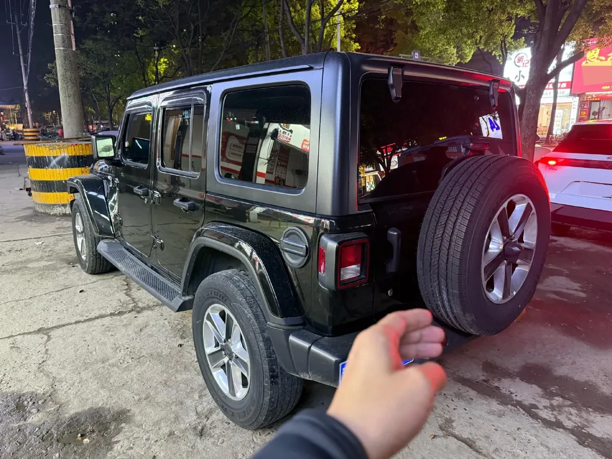2019 Jeep Wrangler 2.0T 266HP L4 8AT,autocango,china used car exporter,china ev exporter,chinese used car exporter,chinese used ev exporter