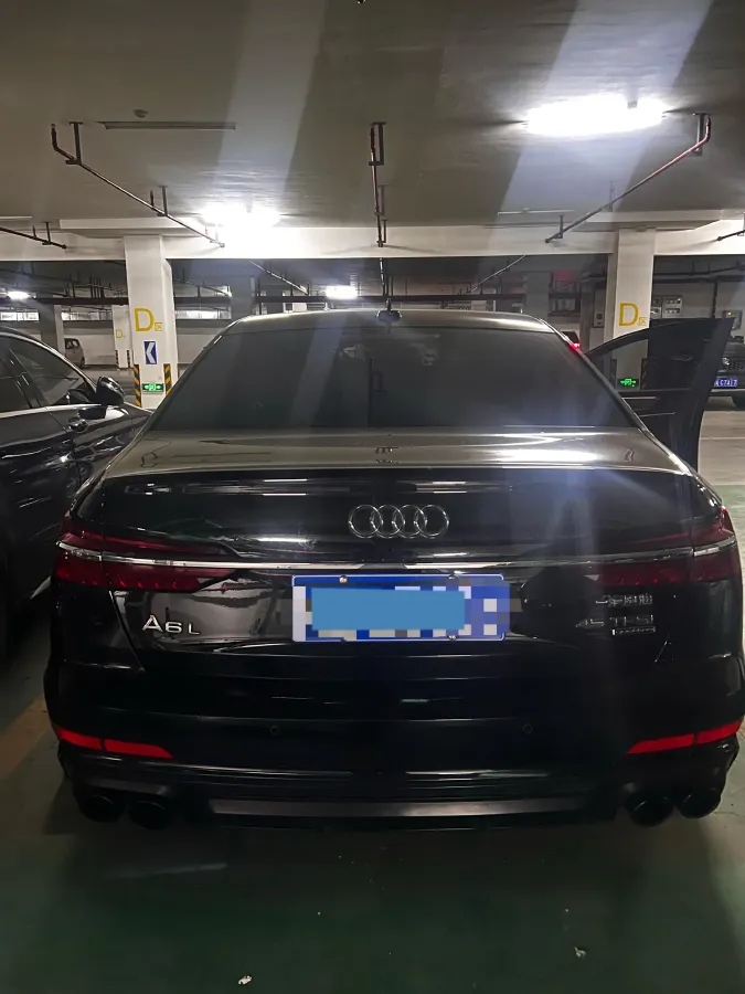 2021 Audi A6L 2.0T 224HP L4 7DCT,autocango,china used car exporter,china ev exporter,chinese used car exporter,chinese used ev exporter