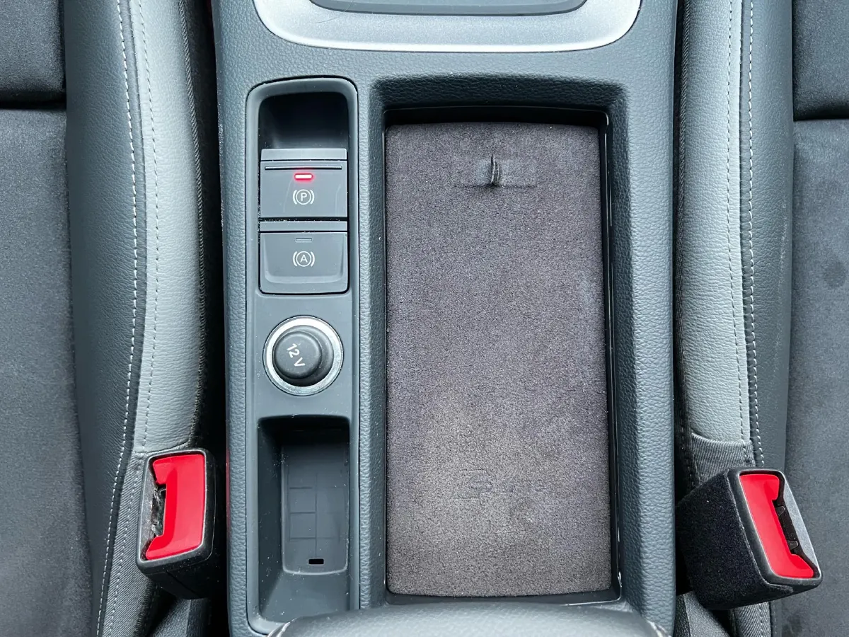 2022 Audi Q3 1.4T 150HP L4 7DCT,autocango,china used car exporter,china ev exporter,chinese used car exporter,chinese used ev exporter