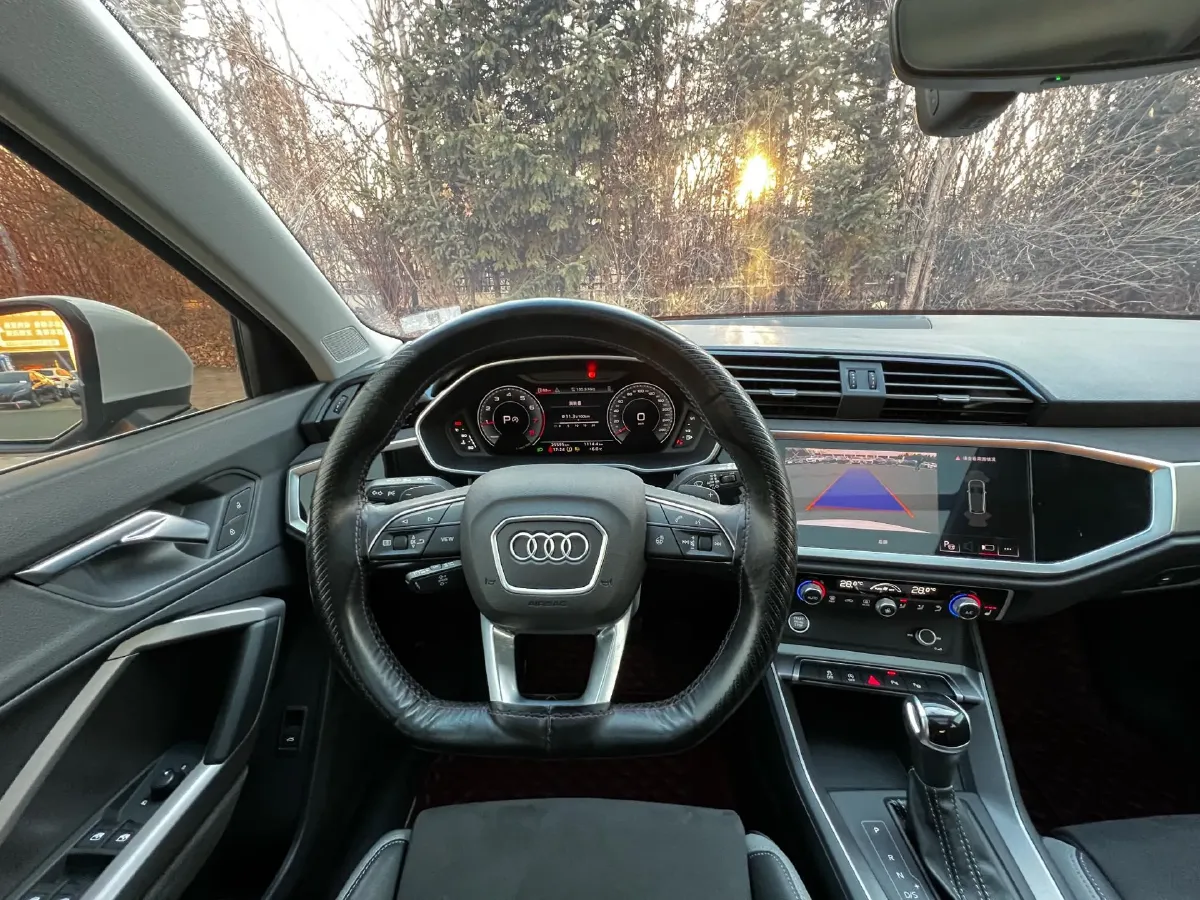 2022 Audi Q3 1.4T 150HP L4 7DCT,autocango,china used car exporter,china ev exporter,chinese used car exporter,chinese used ev exporter