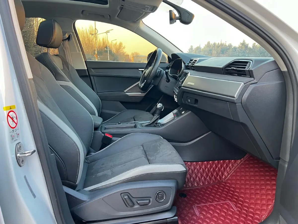 2022 Audi Q3 1.4T 150HP L4 7DCT,autocango,china used car exporter,china ev exporter,chinese used car exporter,chinese used ev exporter