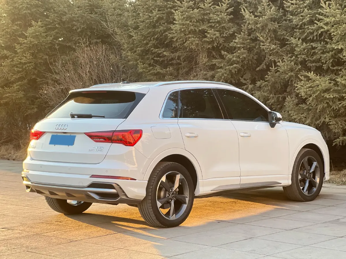 2022 Audi Q3 1.4T 150HP L4 7DCT,autocango,china used car exporter,china ev exporter,chinese used car exporter,chinese used ev exporter