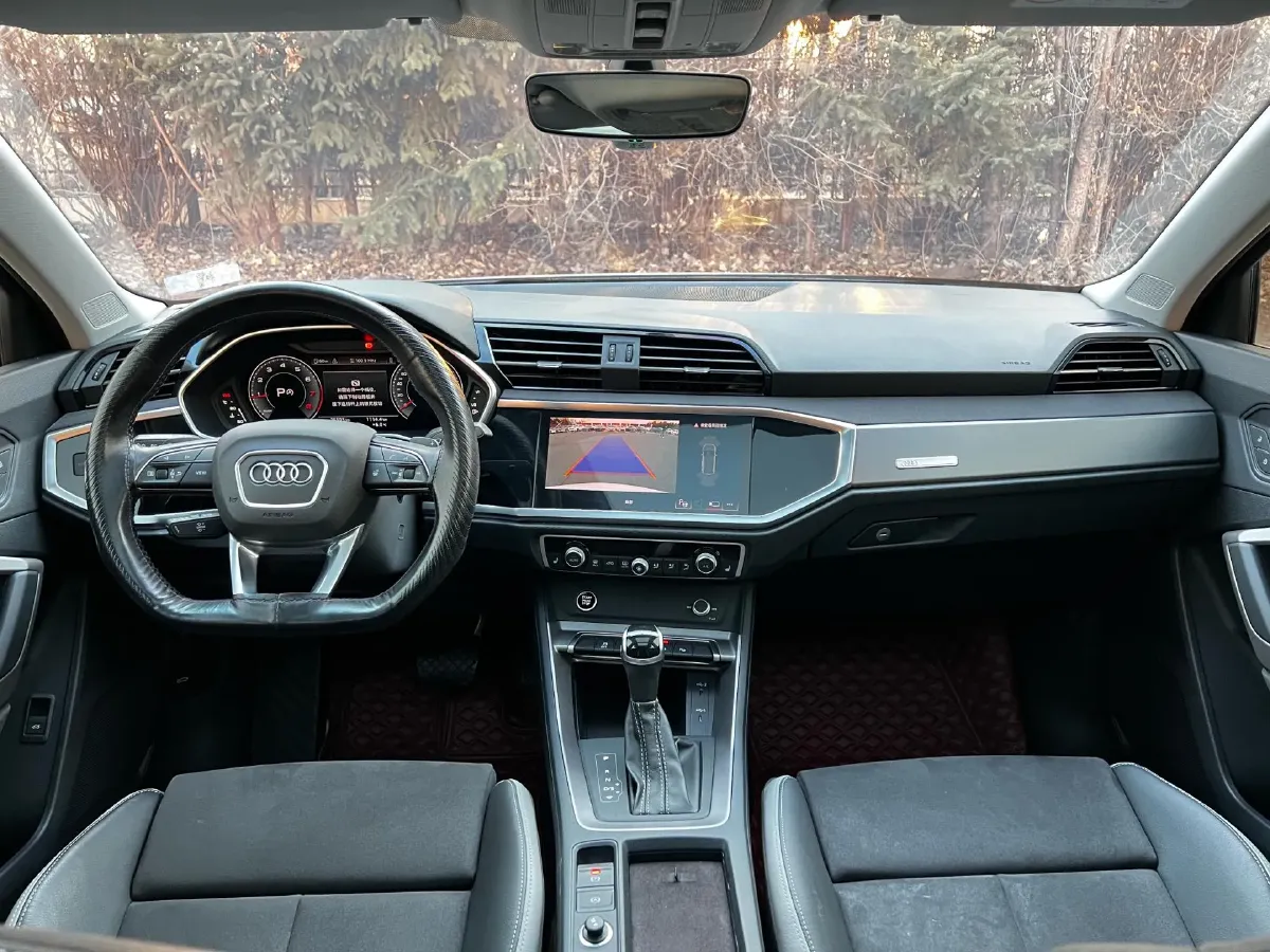 2022 Audi Q3 1.4T 150HP L4 7DCT,autocango,china used car exporter,china ev exporter,chinese used car exporter,chinese used ev exporter