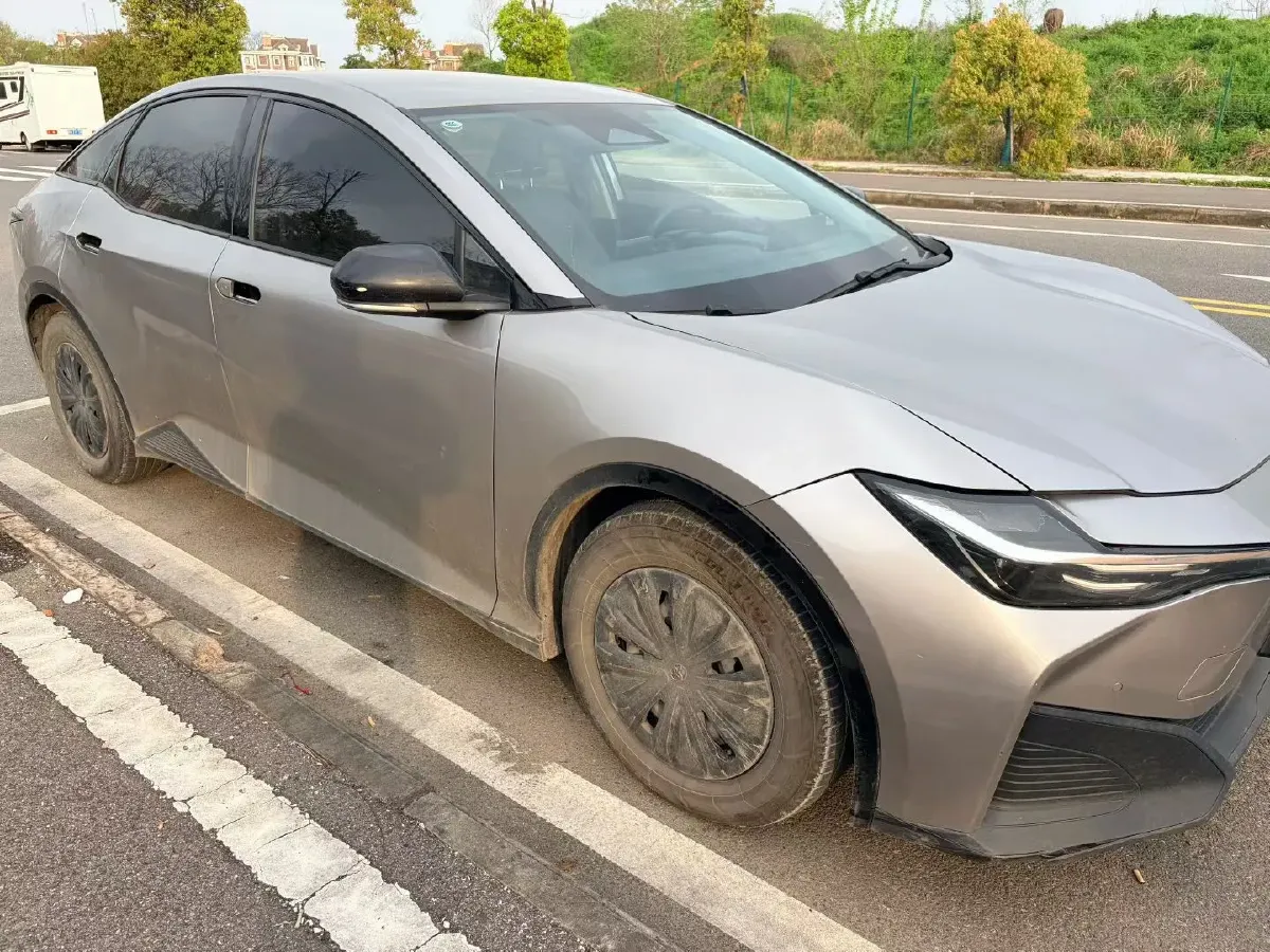 2023 Toyota bZ3 BEV 49.92KWH,autocango,china used car exporter,china ev exporter,chinese used car exporter,chinese used ev exporter