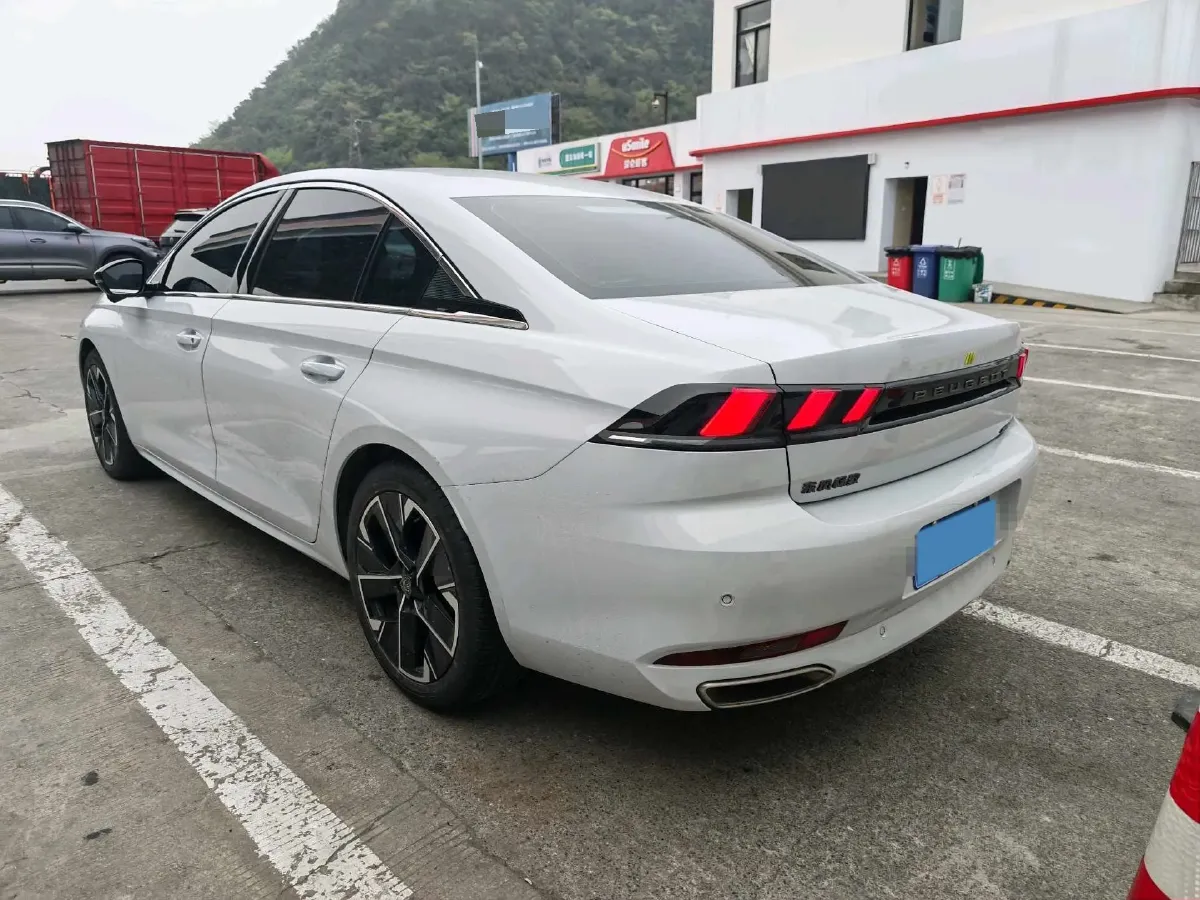 2023 Peugeot 508 1.8T 211HP L4 8AT,autocango,china used car exporter,china ev exporter,chinese used car exporter,chinese used ev exporter