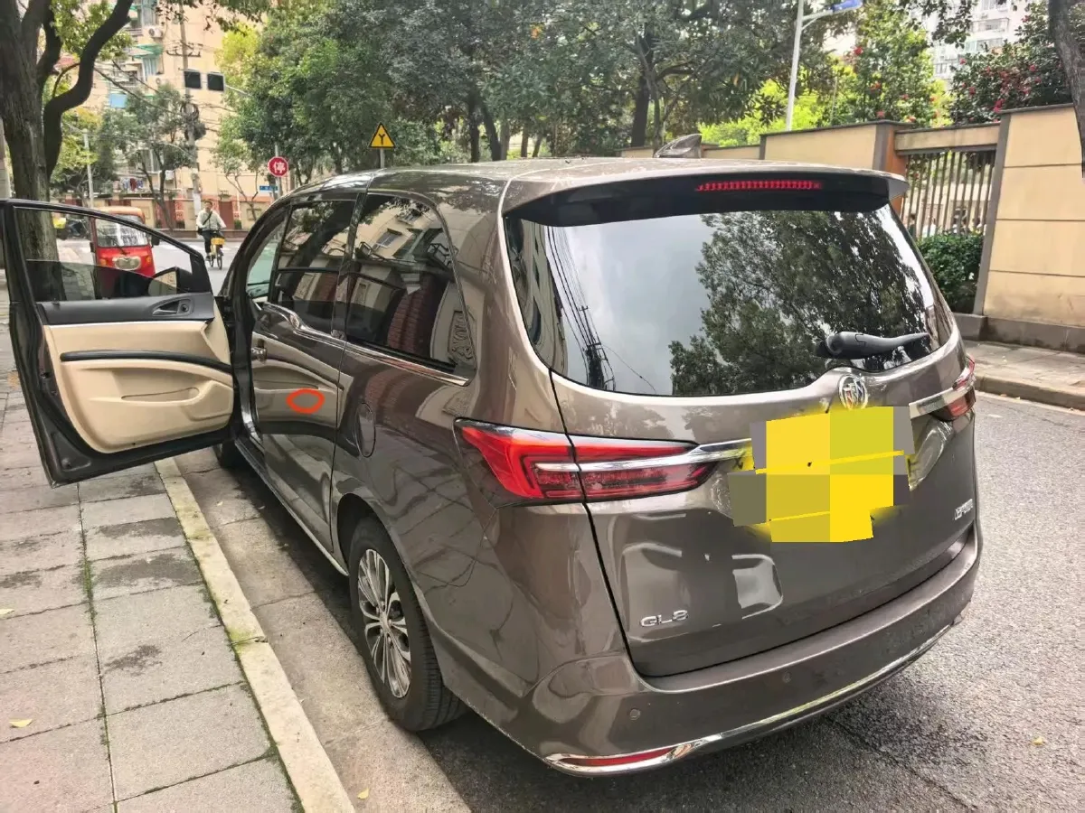 2023 Buick GL8 2.0T 237HP L4 9AT,autocango,china used car exporter,china ev exporter,chinese used car exporter,chinese used ev exporter