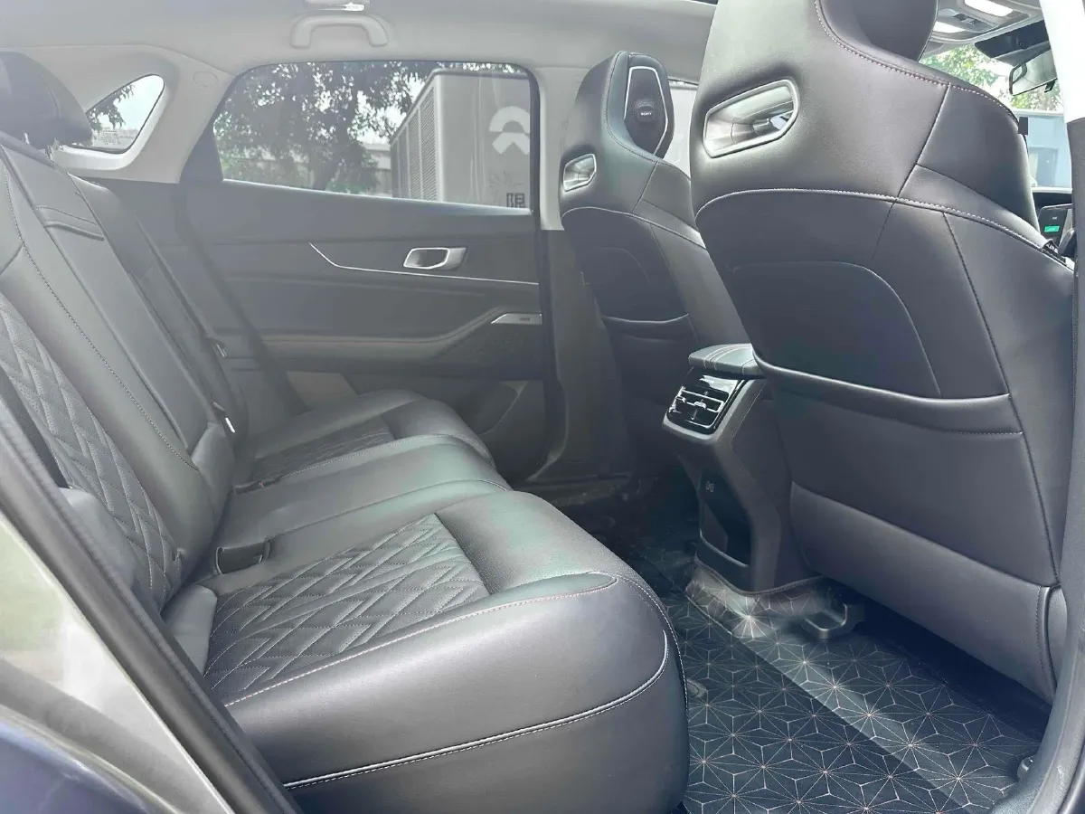 2021 ChangAn UNI-K 2.0T 233HP L4 8AT,autocango,china used car exporter,china ev exporter,chinese used car exporter,chinese used ev exporter