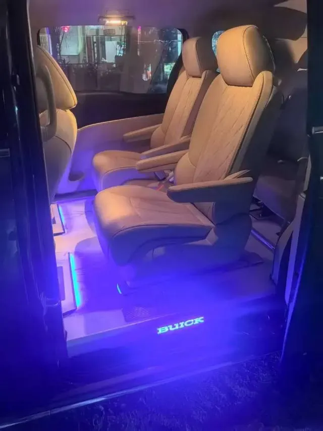 2023 Buick GL8 2.0T 237HP L4 9AT,autocango,china used car exporter,china ev exporter,chinese used car exporter,chinese used ev exporter