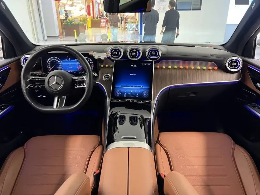 2024 Mercedes-Benz GLC Class 2.0T 258HP L4 9AT,autocango,china used car exporter,china ev exporter,chinese used car exporter,chinese used ev exporter