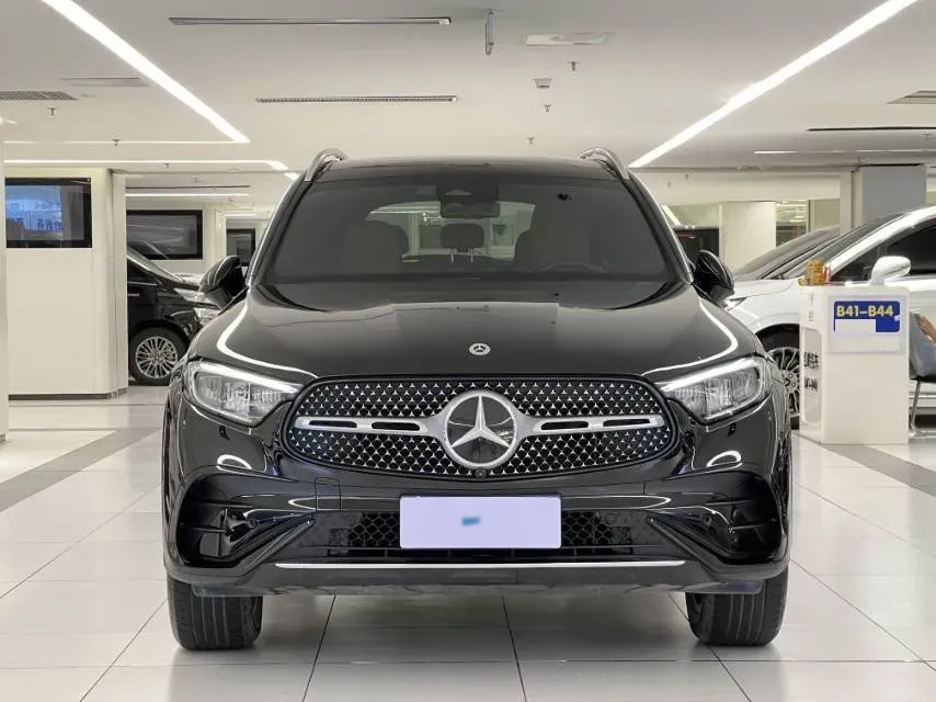 2024 Mercedes-Benz GLC Class 2.0T 258HP L4 9AT,autocango,china used car exporter,china ev exporter,chinese used car exporter,chinese used ev exporter