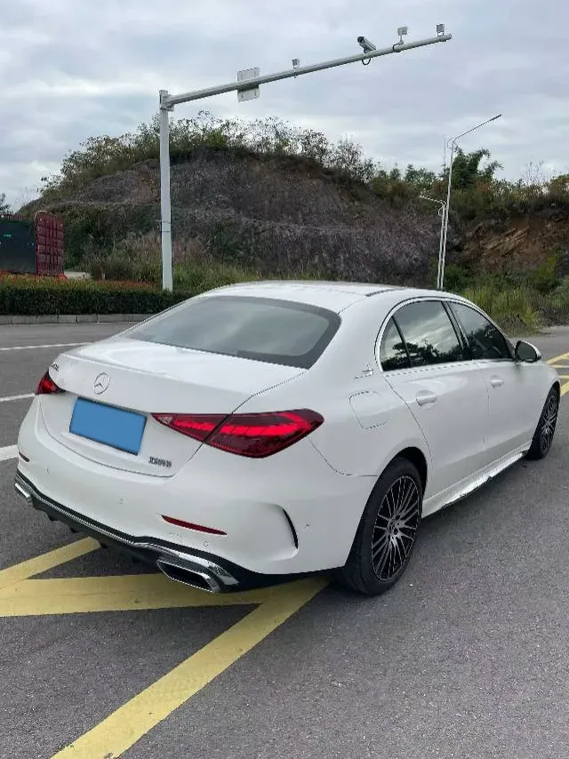 2025 Mercedes-Benz C Class 1.5T 170HP L4 9AT,autocango,china used car exporter,china ev exporter,chinese used car exporter,chinese used ev exporter