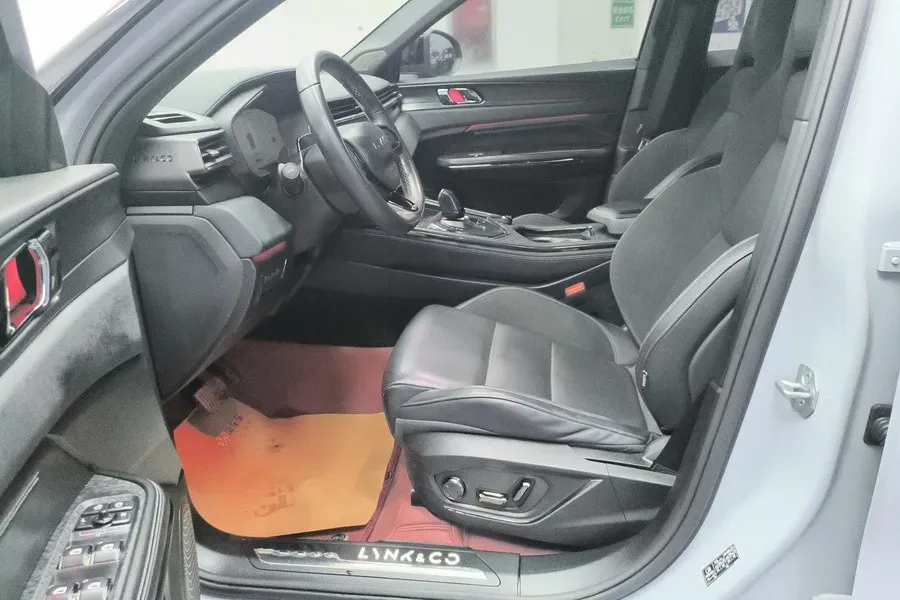 2022 Isuzu Mu-X 2.0T 220HP L4 8AT,autocango,china used car exporter,china ev exporter,chinese used car exporter,chinese used ev exporter