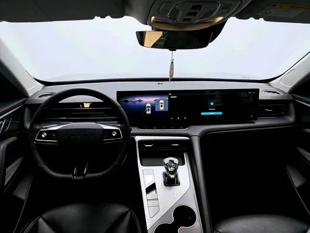 2023 Roewe RX5 1.5T 188HP L4 7DCT,autocango,china used car exporter,china ev exporter,chinese used car exporter,chinese used ev exporter